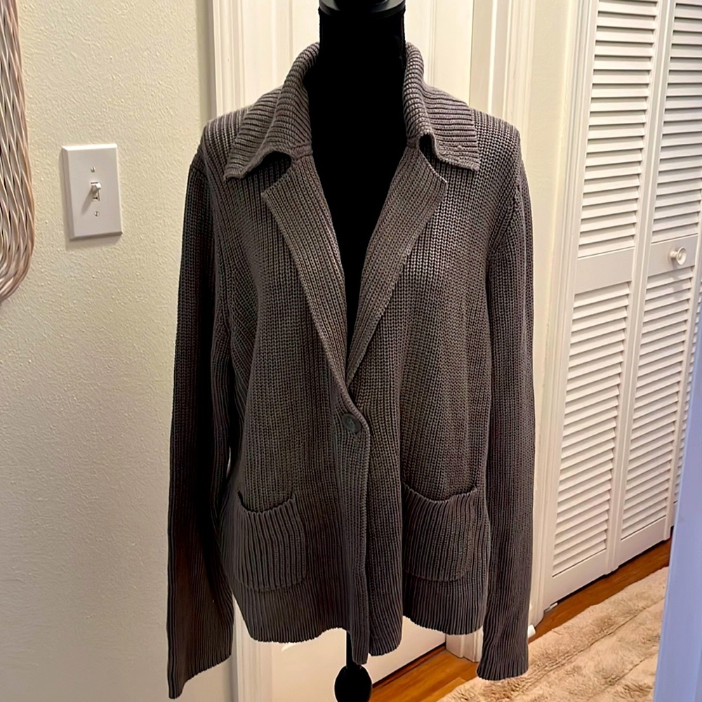 Liz Claiborne NWT heavy cardigan